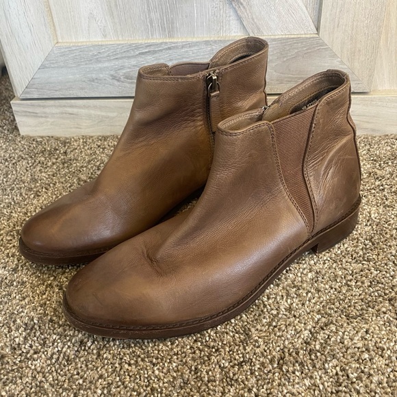 Johnston & Murphy Light Brown Taupe Leather Zip Ankle Boot 7 Leather Sole - Picture 7 of 14